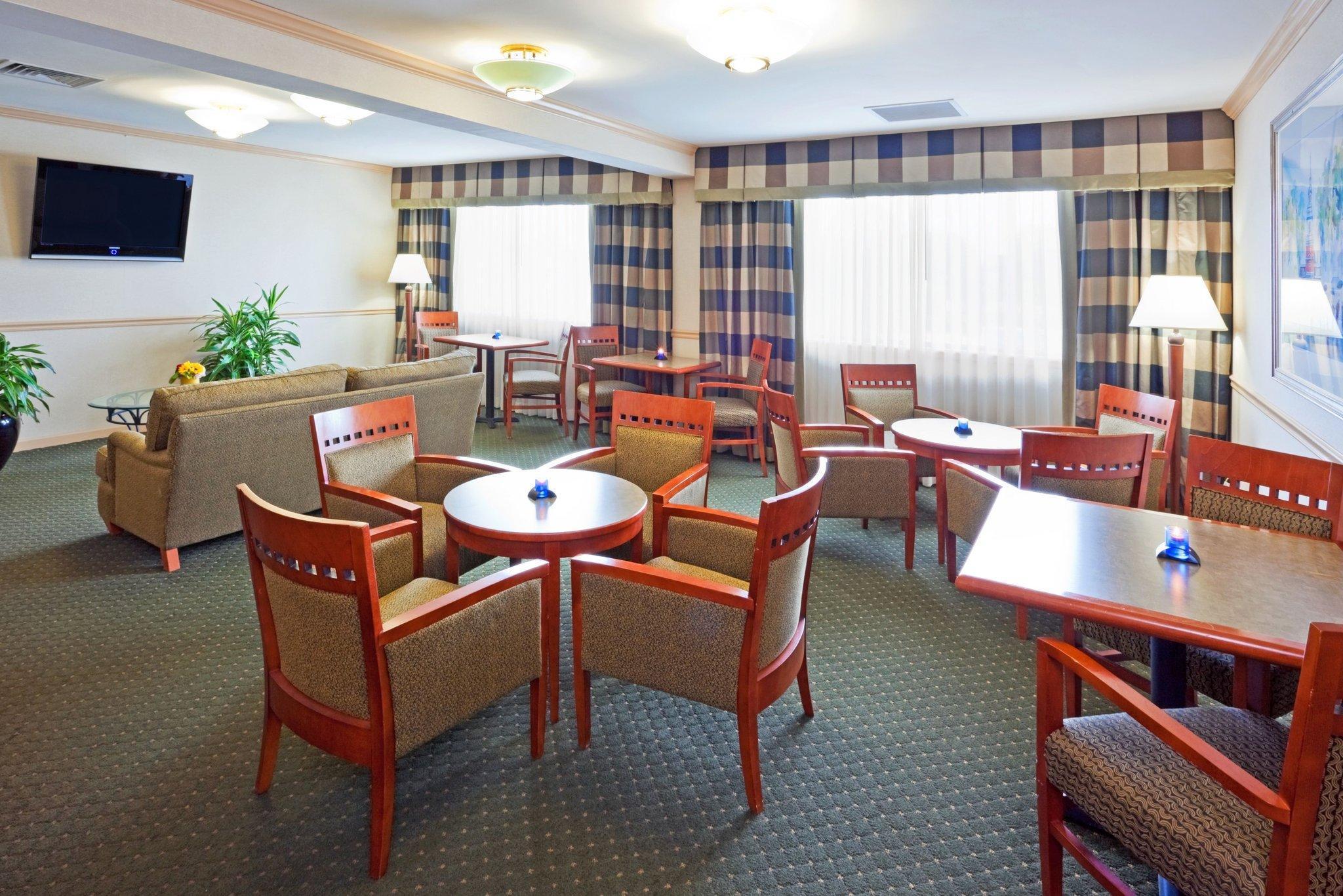 Отель Crowne Plaza Philadelphia Кинг-оф-Праша Экстерьер фото