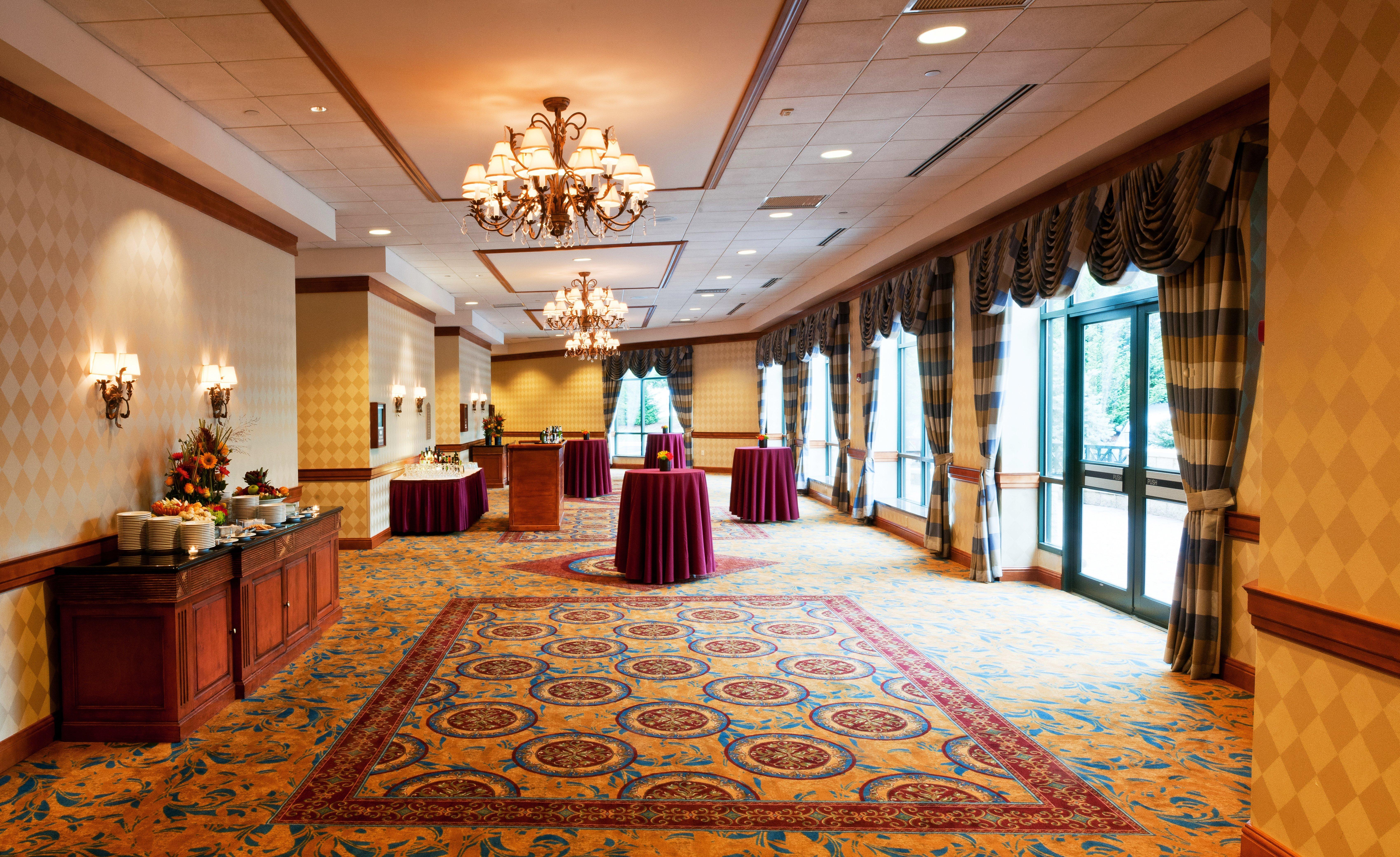 Отель Crowne Plaza Philadelphia Кинг-оф-Праша Экстерьер фото